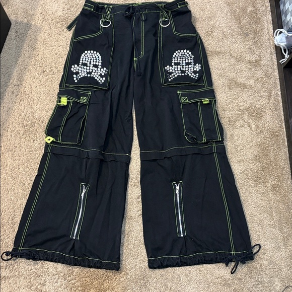 Tripp NYC Skull Stud Zipoff Cargo Pants Vintage 2000's Black and Green - Picture 1 of 4
